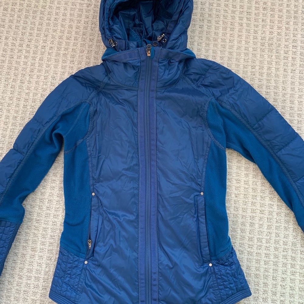 Lululemon lightweight running jacket